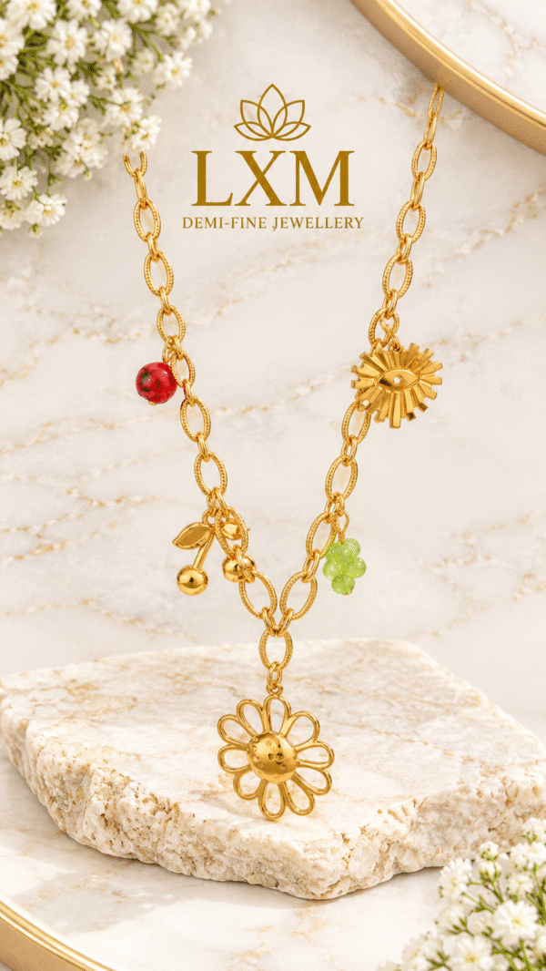 42815489-2d48-4e31-85b1-47e84f196653 SUMMER CHARM NECKLACE