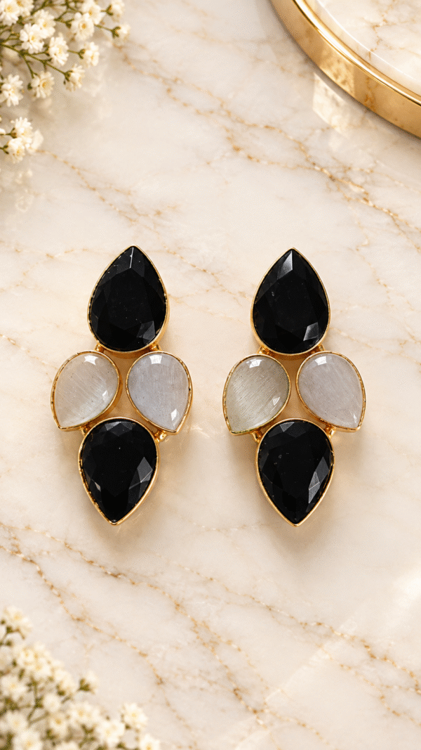 BRASS BRASS EARRINGS WITH NATURAL STONE