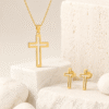 ANIMAL DESIGN PENDANT WITH CHAIN AND EARRING SET