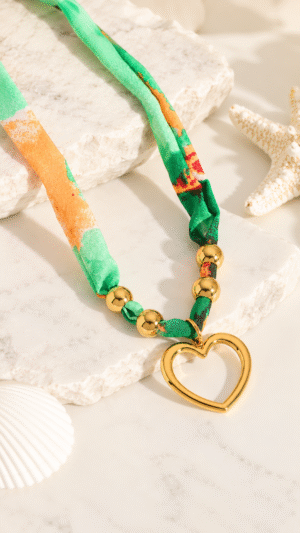 GREEN LACE WITH HEART PENDANT NECKLACE