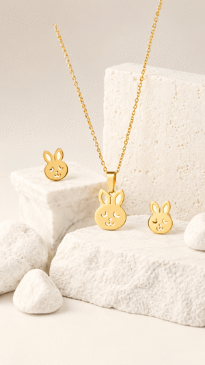 ANIMAL DESIGN PENDANT WITH CHAIN AND EARRING SET
